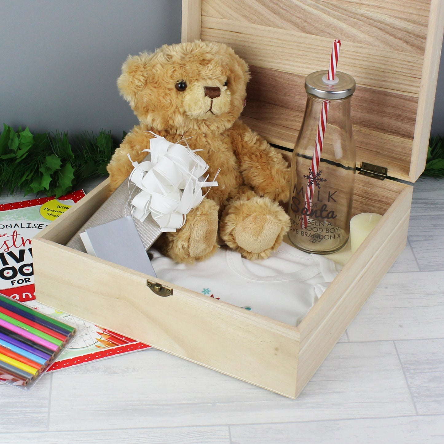 WOODEN KEEPSAKE BOX