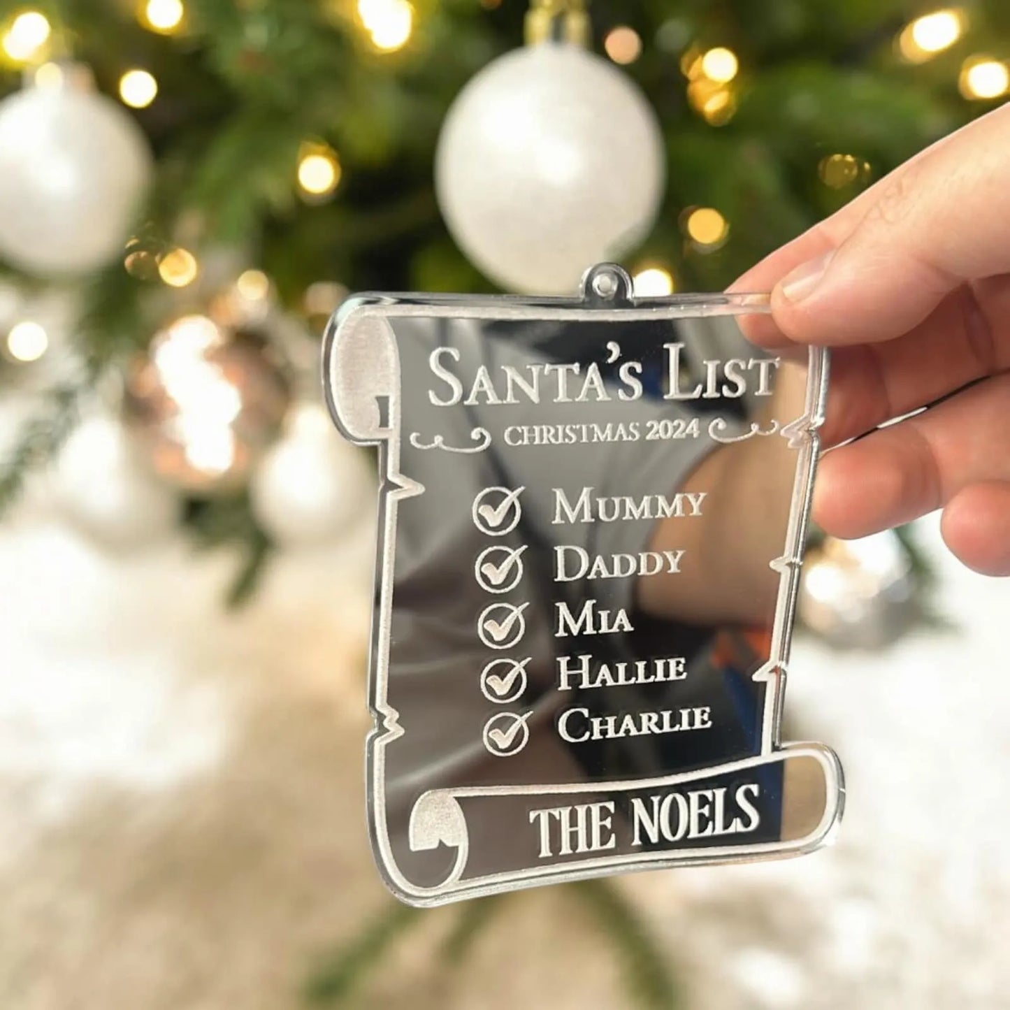 FAMILY SANTA LIST BAUBLE