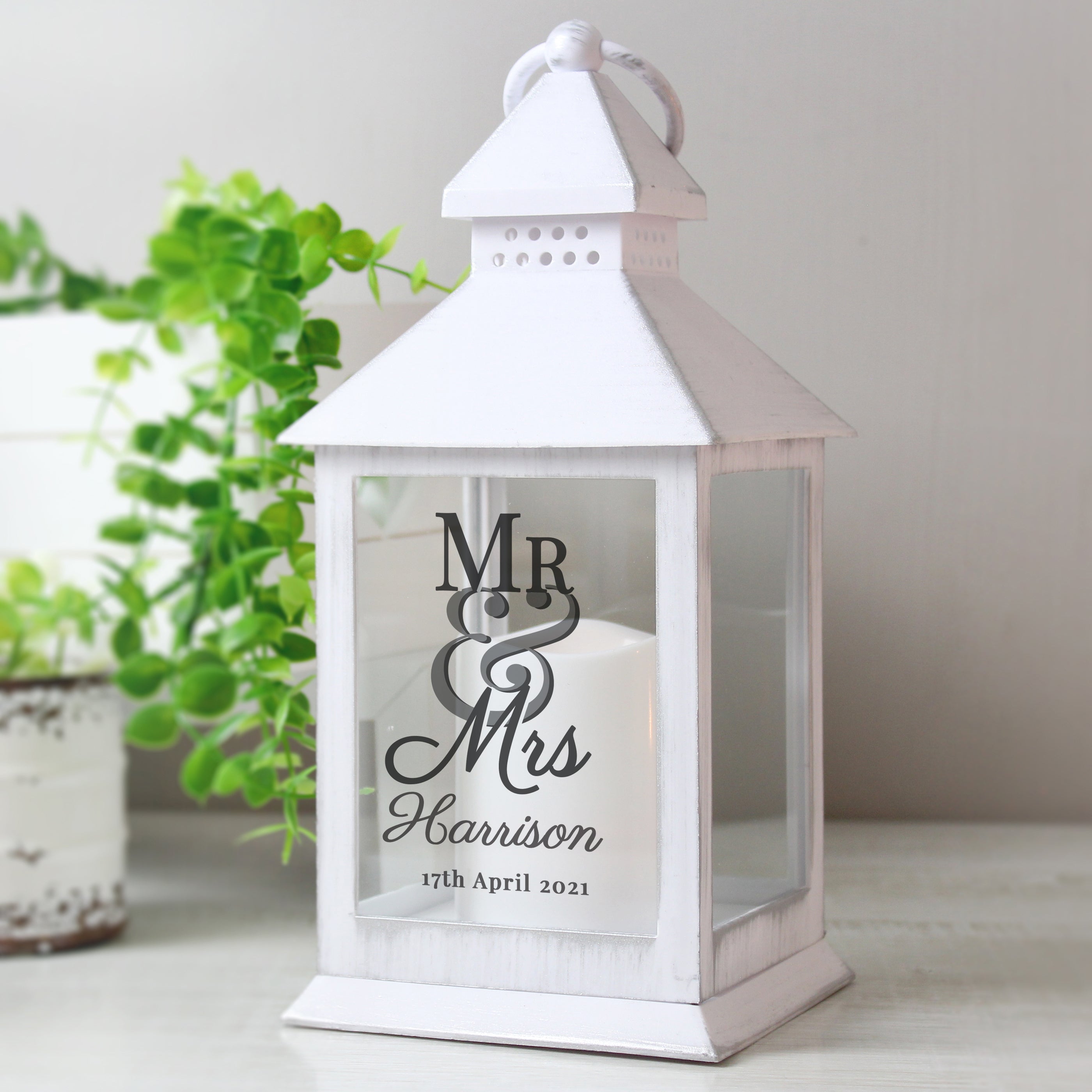MR & MRS LANTERN
