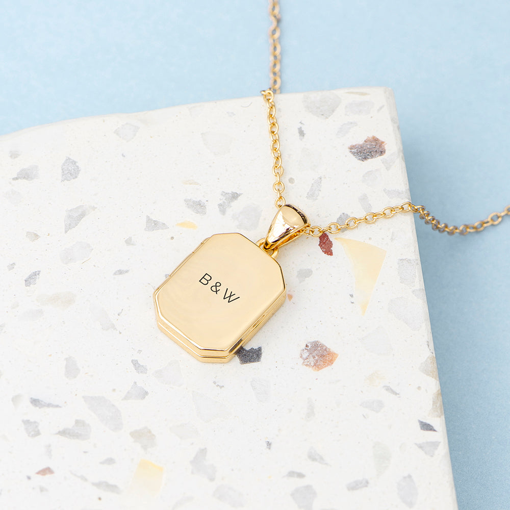 GOLD PHOTO LOCKET NECKLACE