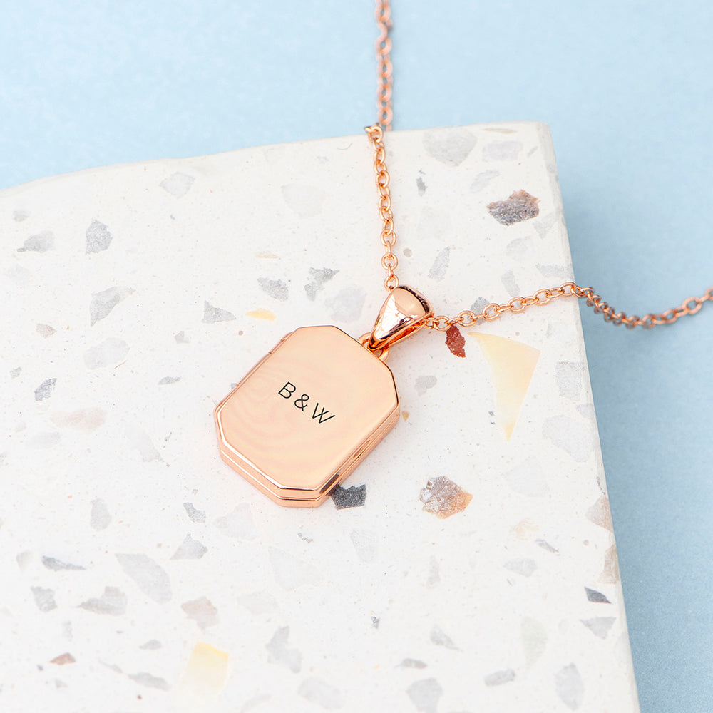 GOLD PHOTO LOCKET NECKLACE